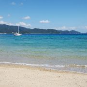 加計呂麻島の有名な浜！水色の海！