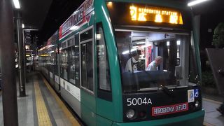 路面電車ですが、名前は電鉄です。