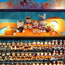 ハロウィーンのぬいぐるみバッジがいっぱい♪