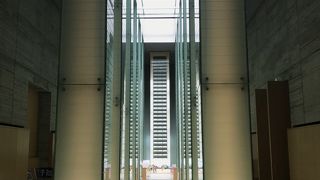 爆心地へと続く追悼空間・・・。