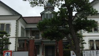 レトロでモダン