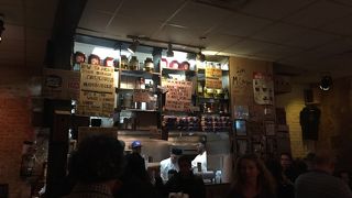 ボリューム満点。仕事帰りにバーガー