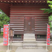 大黒天が祀られている校倉