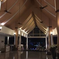 開放的なロビー