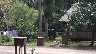 宮崎神宮の敷地の中にある古民家を移築保存している場所