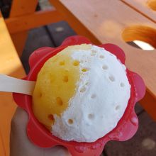 ココナッツとリリコイ(パッションフルーツ)