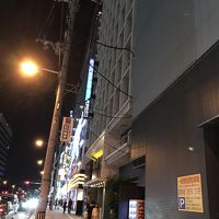 遠くから見るとわかりますが、入口近くだと、通り過ぎそう。