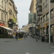 このエリアはかつてのブカレストの街並みが残っています。