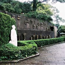 グラバー公園内にて、ジャコモ・プッチーニの像。