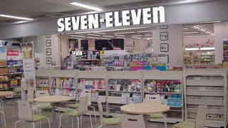 店頭で軽く飲食できる