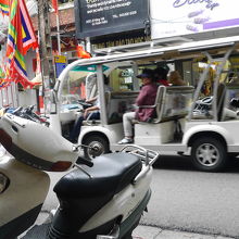 電動自動車で廻るツアーもあります