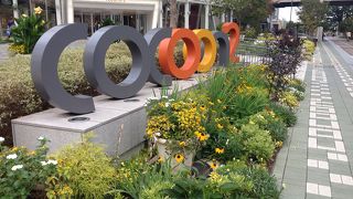 巨大ショッピングモール