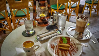 　くつろげて　ゆったりとした　雰囲気を　楽しめる　カフェ！！