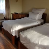 ２階にはシングルベットが２台。