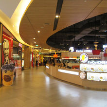 そして「CoCo壱番屋」など、日本料理のお店が目立ちました