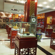 1Fの民芸品？売り場