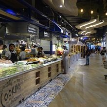 スイーツショップもリーズナブル