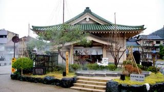 山中節と温泉の館 山中座で食べる温泉たまご