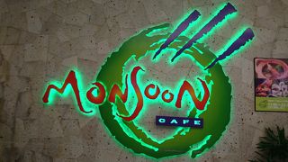 ららぽーとでアジアン料理を食べたくて。