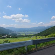 由布院に向かって降りてゆくところ