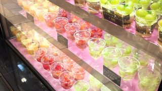 生しぼりフルーツジュースがオススメ!