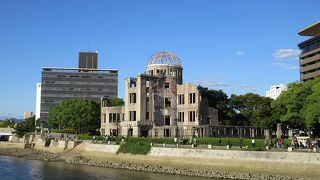 広島を旅する人は必ずといって良いほど訪れる場所です。