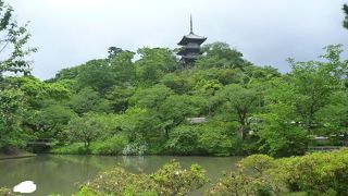 三重塔をシンボルに見どころいっぱい