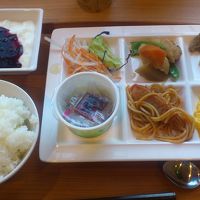 種類はそんなにありませんが、朝食は美味しかったです。