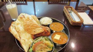 広島の本通りを散策中に利用しました。