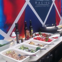 ハウス内は飲み放題・食べ放題