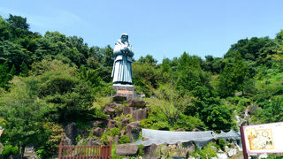 日本最大の天草四郎像がある