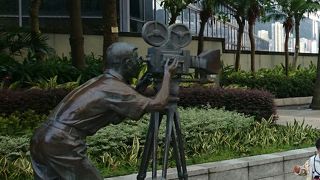 ブルースリーの像を探して