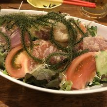 海鮮サラダ　ハーフ　ドレッシングがうますぎる