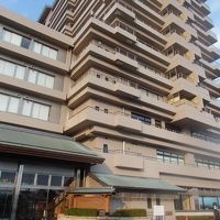 玄関が琵琶湖側、道路の反対側にあり迷いました