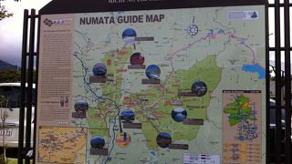 段丘が眺められる温泉・食事がある道の駅　