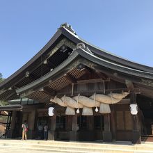 注連縄の存在感