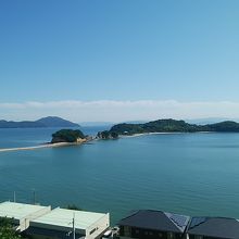 干潮2時間後位の時、上方遊歩道からの景観