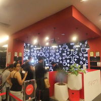 デザインが独特過ぎるフロント