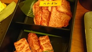 高級感のある焼肉屋