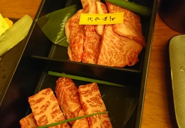 高級感のある焼肉屋