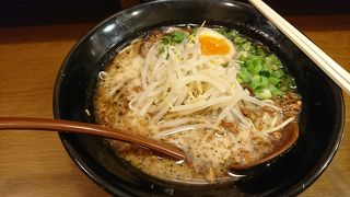 乗り換えの間に食べられます