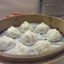 台湾ビールとともに