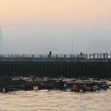 赤灯台の近くは釣り人がいる