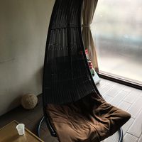 温泉施設（松宮泉)の休息所内の椅子(南国風) ゆったり！