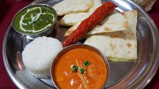 美味しいカレーにオーナーの最高のおもてなし