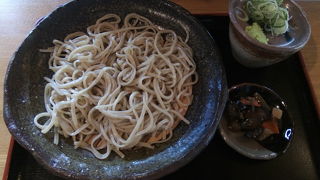 しっかりとしたコシのある蕎麦