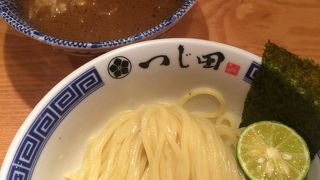 店内落ちついた空間