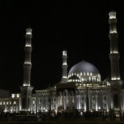中央アジア最大のモスク