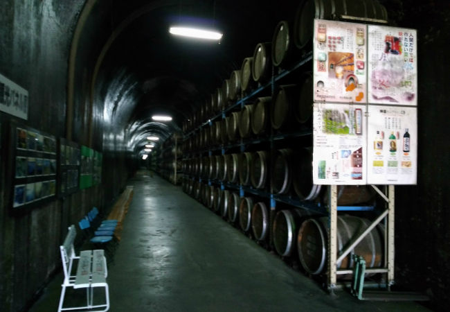 焼酎の貯蔵庫になってます