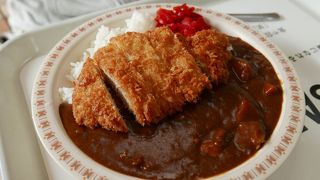 市役所の地下にある食堂です